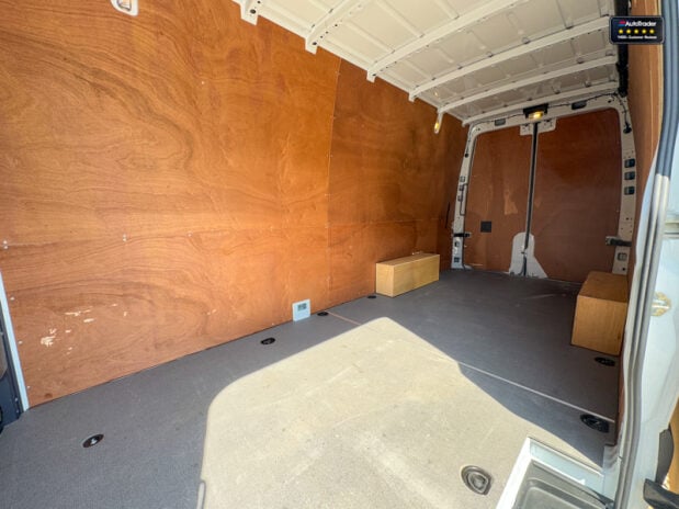 Mercedes-Benz Sprinter LWB L3H2 [SOLD MT] Medium Roof 315 Cdi Progressive EURO 6 11
