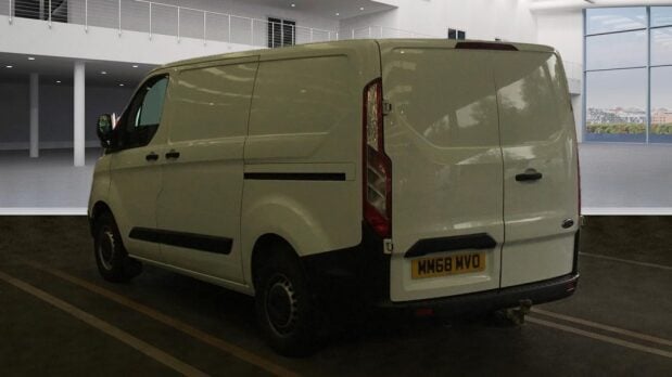 Ford Transit Custom SWB L1H1 Low Roof 300 Base Tow Bar EURO 6 5