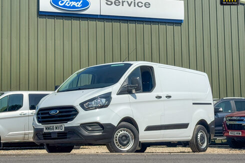 Ford Transit Custom SWB L1H1 Low Roof 300 Base Tow Bar EURO 6