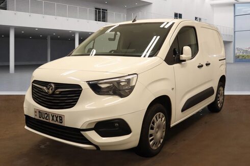 Vauxhall Combo SWB L1H1 Low Roof 2300 Sportive Air Con Sensors EURO 6 NO VAT