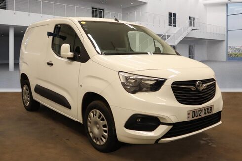 Vauxhall Combo SWB L1H1 Low Roof 2300 Sportive Air Con Sensors EURO 6 NO VAT