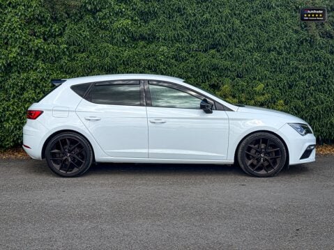 SEAT Leon (Sold) 2.0 TDI FR Technology Hatchback 5dr Diesel Manual 28