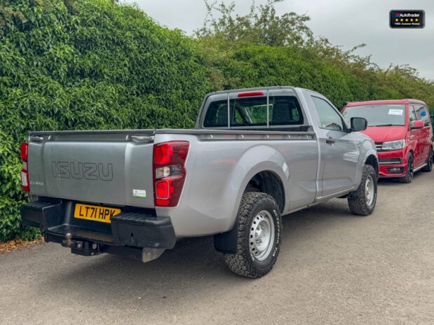Isuzu D-Max 4x4 Utility Scb Air Con Cruise Tow Bar EURO 6 NO VAT 3
