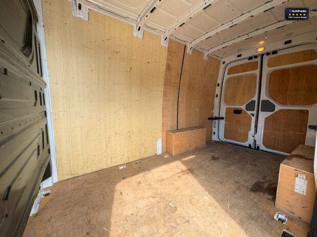 Volkswagen Crafter MWB L2 [SOLD MM] High Roof Cr35 Tdi Commerce Air Con EURO 6 11