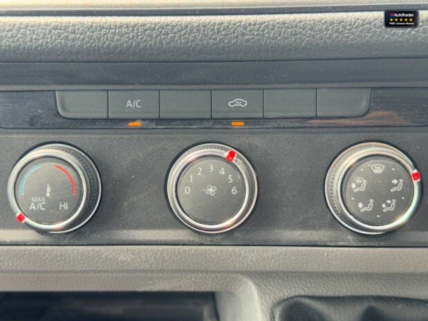 Volkswagen Crafter MWB L2 [SOLD MM] High Roof Cr35 Tdi Commerce Air Con EURO 6 37