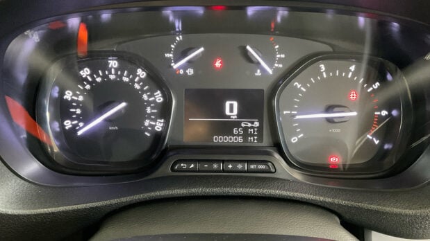 Peugeot Expert MWB L2H1 Bluehdi Professional Premium Plus Air Con Nav Sensors EURO 6 8