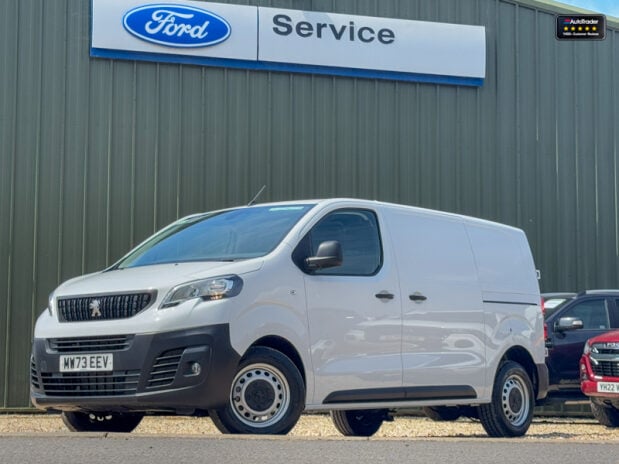 Peugeot Expert MWB L2H1 Bluehdi Professional Premium Plus Air Con Nav Sensors SELECT 2