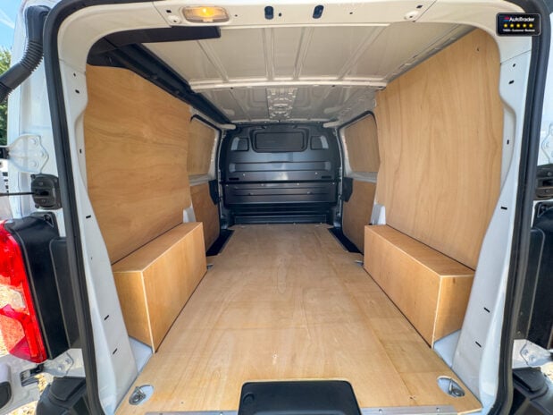 Peugeot Expert MWB L2H1 Bluehdi Professional Premium Plus Air Con Nav Sensors SELECT 10