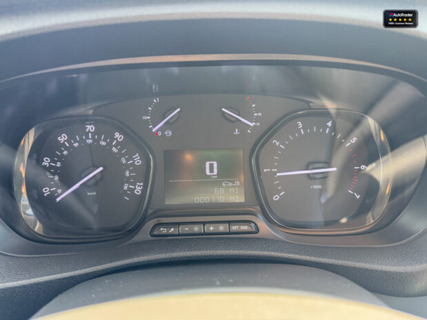 Peugeot Expert MWB L2H1 Bluehdi Professional Premium Plus Air Con Nav Sensors SELECT 18