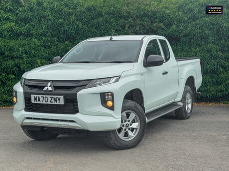 Mitsubishi L200 Crew Cab 4X4 Di-D 4Life Air Con Alloys Tow Bar EURO 6 NO VAT