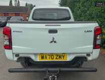 Mitsubishi L200 Crew Cab 4X4 Di-D 4Life Air Con Alloys Tow Bar EURO 6 NO VAT 7