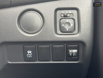 Mitsubishi L200 Crew Cab 4X4 Di-D 4Life Air Con Alloys Tow Bar EURO 6 NO VAT 22