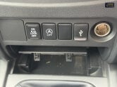Mitsubishi L200 Crew Cab 4X4 Di-D 4Life Air Con Alloys Tow Bar EURO 6 NO VAT 27