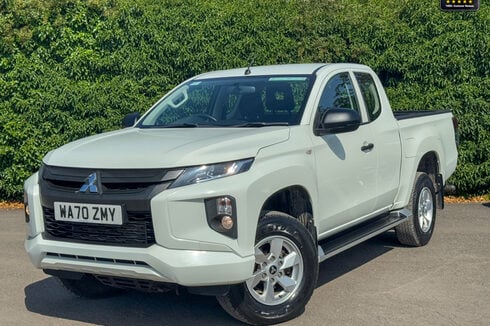 Mitsubishi L200 Crew Cab 4X4 Di-D 4Life Air Con Alloys Tow Bar EURO 6 NO VAT