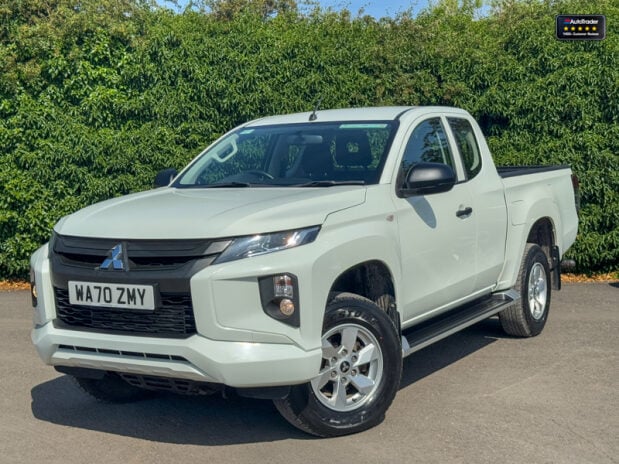 Mitsubishi L200 Crew Cab [SOLD MM] 4X4 Di-D 4Life Air Con Alloys Tow Bar EURO 6 NO VAT 1