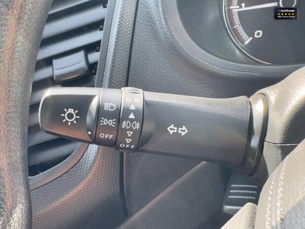 Mitsubishi L200 Crew Cab [SOLD MM] 4X4 Di-D 4Life Air Con Alloys Tow Bar EURO 6 NO VAT 21
