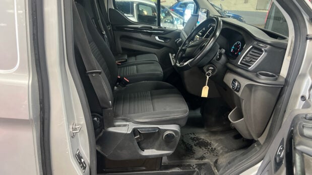 Ford Transit Custom SWB L1H1 Low Roof 280 Limited Air Con Alloys Sensors EURO 6 NO VAT 7