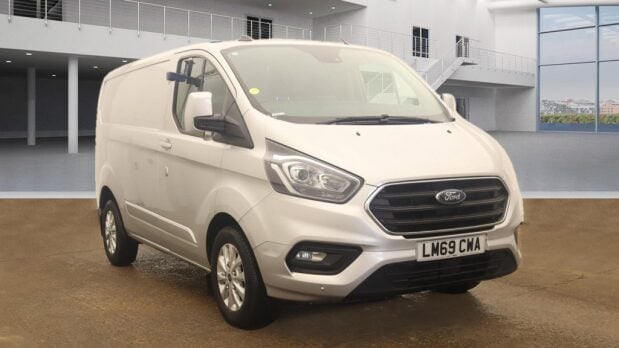 Ford Transit Custom SWB L1H1 Low Roof 280 Limited Air Con Alloys Sensors EURO 6 NO VAT 2
