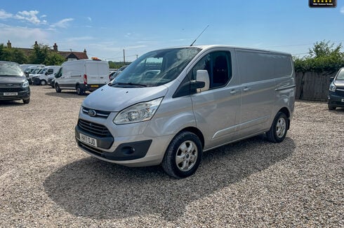 Ford Transit Custom SWB L1H1 Low Roof 270 Limited Air Con Alloys Sensors EURO 6 NO VAT