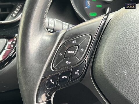 Toyota C-HR Sold 1.8 VVT-h Dynamic SUV 5dr Petrol Hybrid CVT Euro 6 (s/s) (122 ps) 19