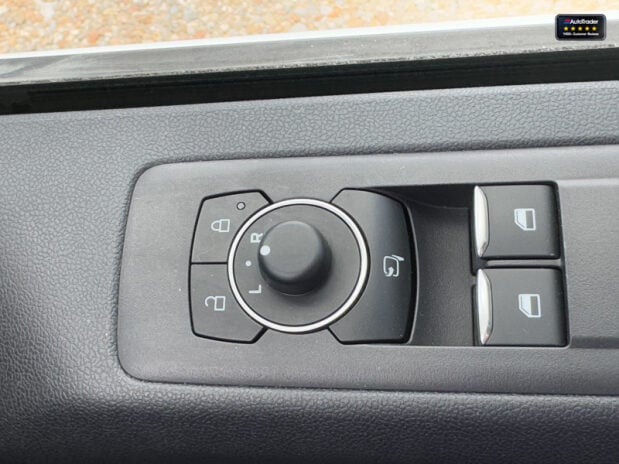 Ford Transit Custom SWB L1H1 Low Roof 280 Limited Air Con Carplay Cruise Sensors SELECT 25