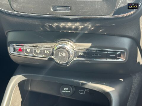 Volvo XC40 Recharge 69kWh Plus SUV 5dr Electric Auto (231 ps) 20