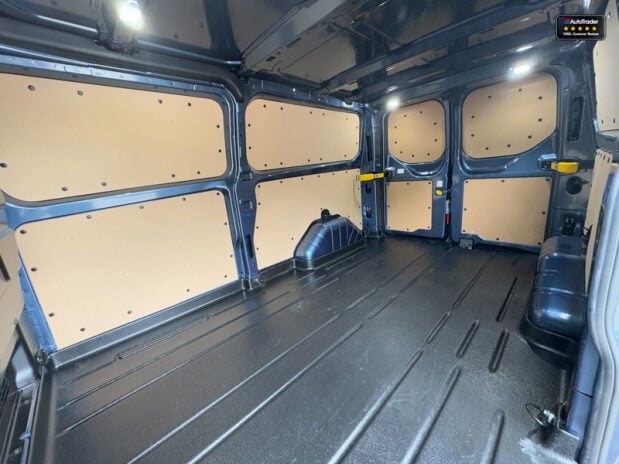 Ford Transit Custom LWB L2H1 Low Roof 300 Limited Air Con Alloys Cruise EURO 6 NO VAT 11