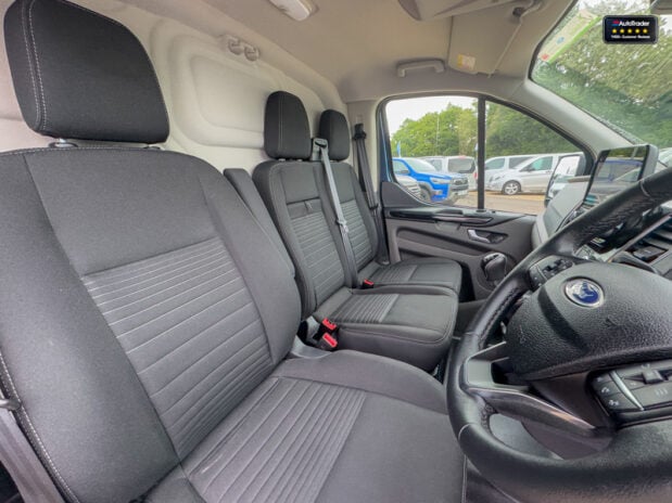 Ford Transit Custom LWB L2H1 Low Roof 300 Limited Air Con Alloys Cruise EURO 6 NO VAT 14