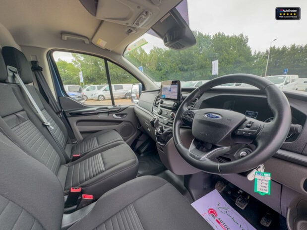 Ford Transit Custom LWB L2H1 Low Roof 300 Limited Air Con Alloys Cruise EURO 6 NO VAT 15