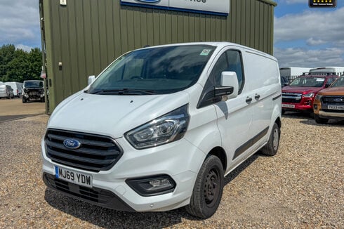 Ford Transit Custom SWB L1H1 Low Roof 300 Trend Parking Sensors EURO 6