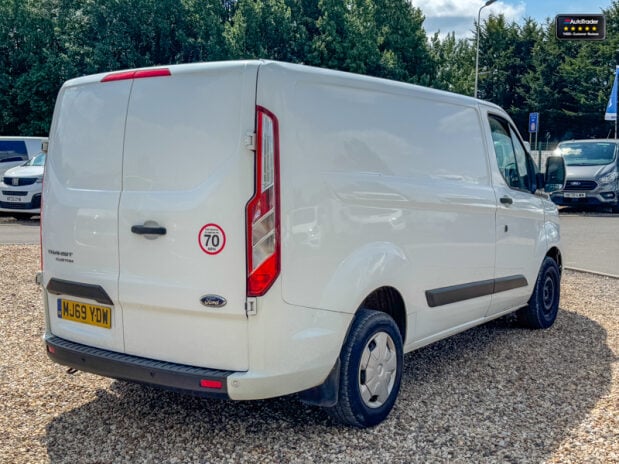 Ford Transit Custom SWB L1H1 [SOLD KH] Low Roof 300 Trend Parking Sensors EURO 6 6