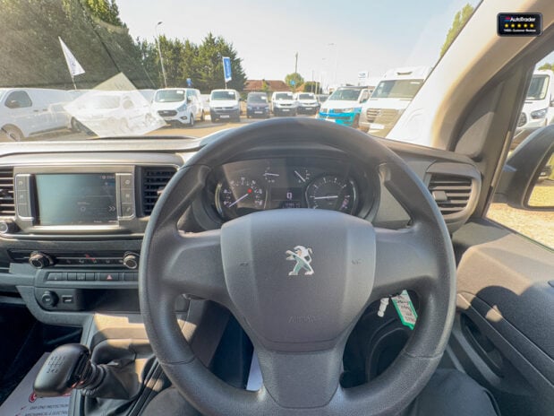 Peugeot Expert MWB L2H1 Bluehdi Professional Premium Plus Air Con Sensors EURO 6 16