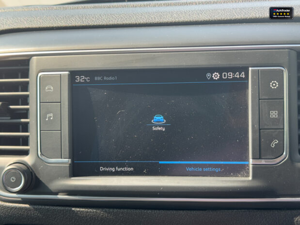 Peugeot Expert MWB L2H1 Bluehdi Professional Premium Plus Air Con Sensors EURO 6 24