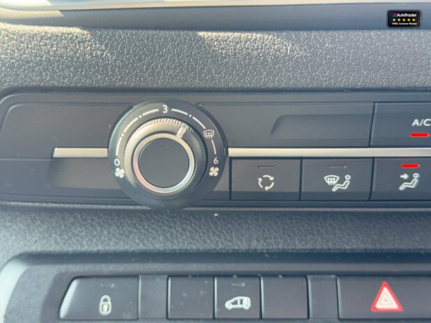 Peugeot Expert MWB L2H1 Bluehdi Professional Premium Plus Air Con Sensors EURO 6 31