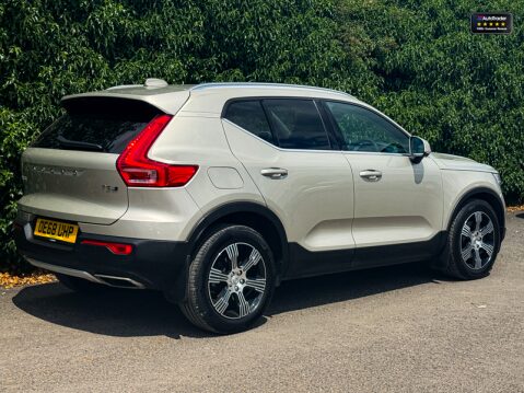 Volvo XC40 2.0 T5 Inscription SUV 5dr Petrol Auto AWD Euro 6 (s/s) (247 ps) 30