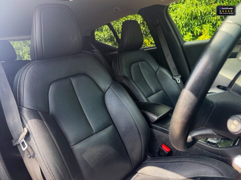 Volvo XC40 2.0 T5 Inscription SUV 5dr Petrol Auto AWD Euro 6 (s/s) (247 ps) 10