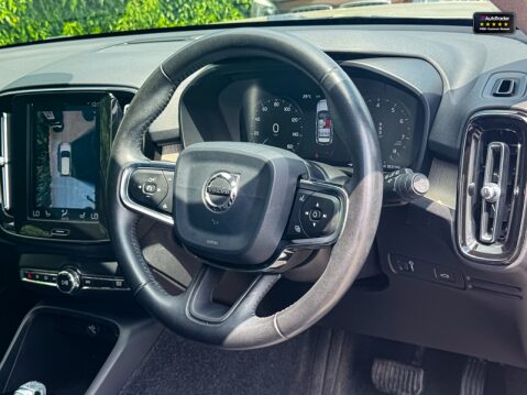 Volvo XC40 2.0 T5 Inscription SUV 5dr Petrol Auto AWD Euro 6 (s/s) (247 ps) 11