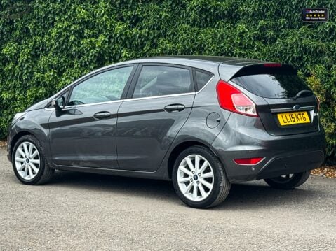 Ford Fiesta 1.6 Titanium Hatchback 5dr Petrol Powershift Euro 6