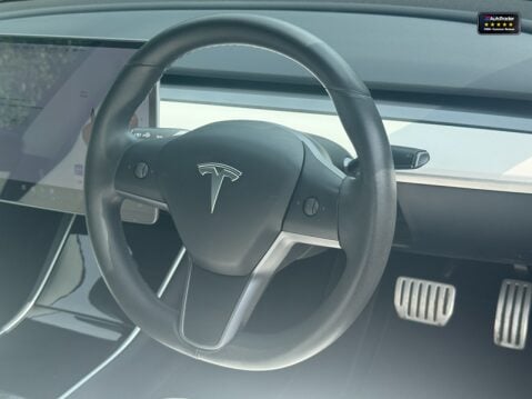 Tesla Model 3 (Sold) (Dual Motor) Performance Saloon 4dr Electric Auto 4WDE (Performance 11
