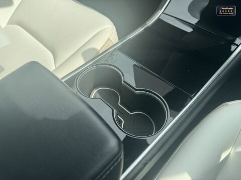 Tesla Model 3 (Sold) (Dual Motor) Performance Saloon 4dr Electric Auto 4WDE (Performance 29