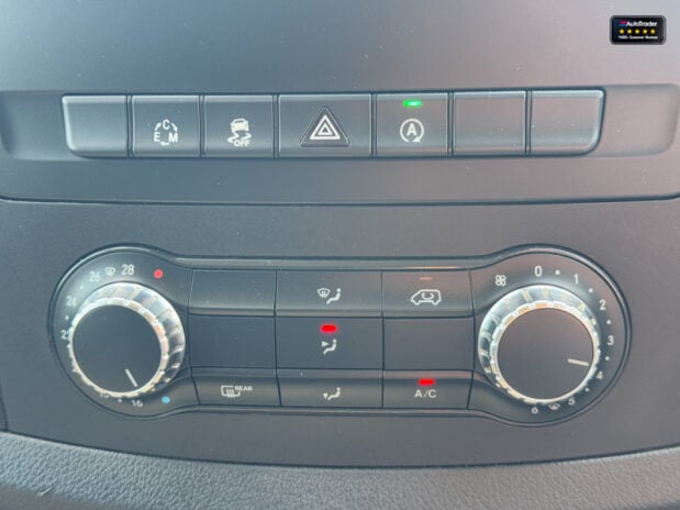Mercedes-Benz Vito AUTO Crew [SOLD CM] Cab LWB L2H1 Sport Air Con Sensors EURO 6 NO VAT 37