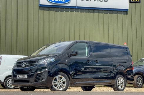 Vauxhall Vivaro AUTO Crew Cab LWB L2H1 Elite Air Con Cam Nav Sensors EURO 6 NO VAT