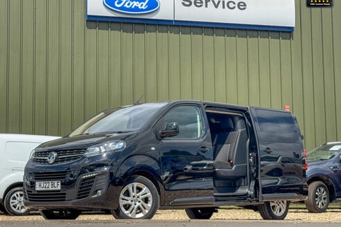 Vauxhall Vivaro AUTO Crew Cab LWB L2H1 Elite Air Con Cam Nav Sensors EURO 6 NO VAT