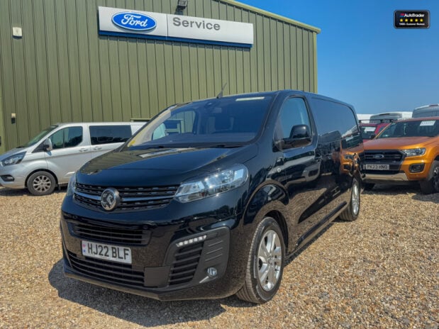Vauxhall Vivaro AUTO Crew Cab LWB L2H1 Elite Air Con Cam Nav Sensors EURO 6 NO VAT 3