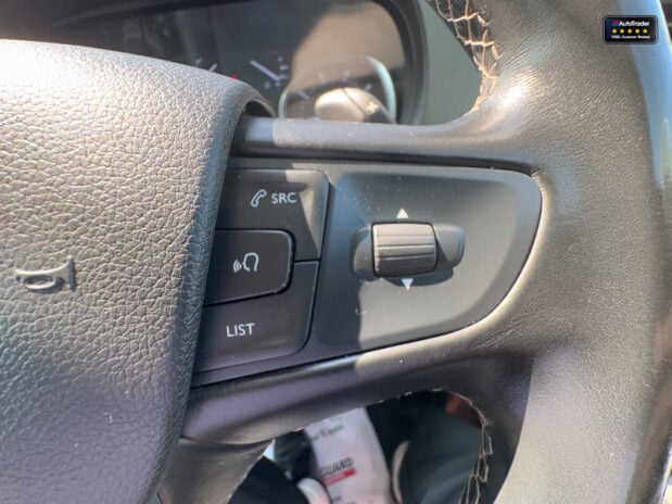 Vauxhall Vivaro AUTO Crew Cab LWB L2H1 Elite Air Con Cam Nav Sensors EURO 6 NO VAT 22