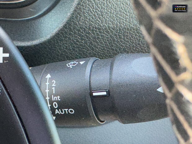 Vauxhall Vivaro AUTO Crew Cab LWB L2H1 Elite Air Con Cam Nav Sensors EURO 6 NO VAT 28