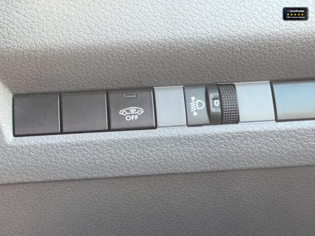Vauxhall Vivaro AUTO Crew Cab LWB L2H1 Elite Air Con Cam Nav Sensors EURO 6 NO VAT 29