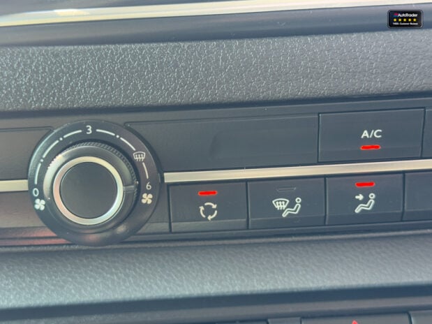 Vauxhall Vivaro AUTO Crew Cab LWB L2H1 Elite Air Con Cam Nav Sensors EURO 6 NO VAT 41