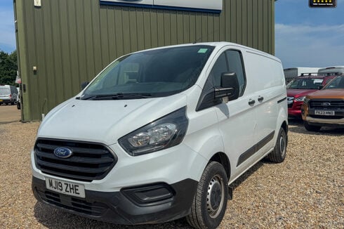 Ford Transit Custom SWB L1H1 Low Roof 300 Base EURO 6