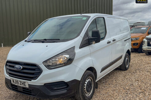 Ford Transit Custom SWB L1H1 Low Roof 300 Base EURO 6